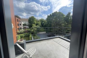Rueil-Malmaison - appartement 3 chambres, terrasse, cave, 2 parkings